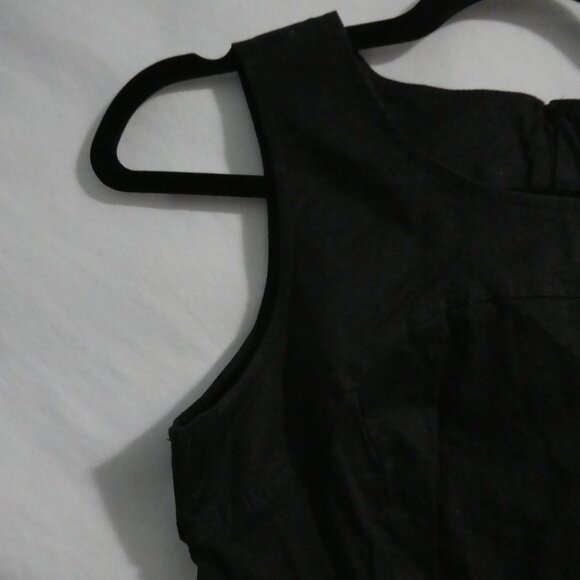 BANANA REPUBLIC PETITE | 2P | Black Sleeveless Dress | Zip-Up Back Closure - Picture 3 of 16